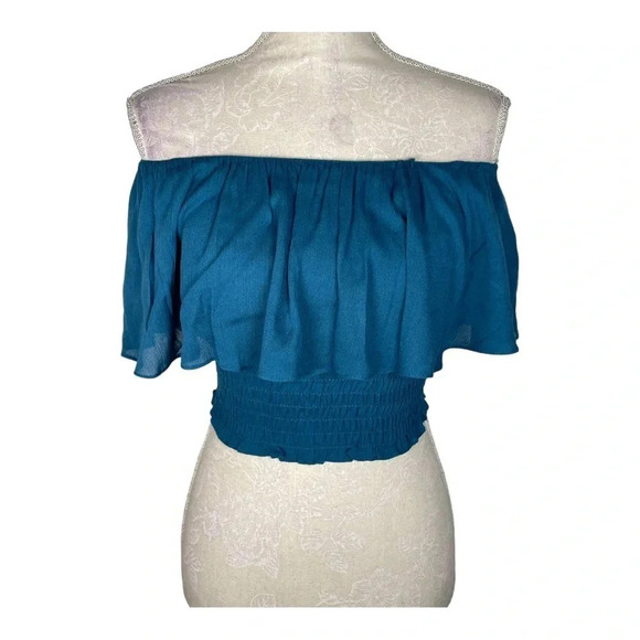 Fab’rik Ruffled & Smocked Cropped Top‎ Large - Picture 1 of 4